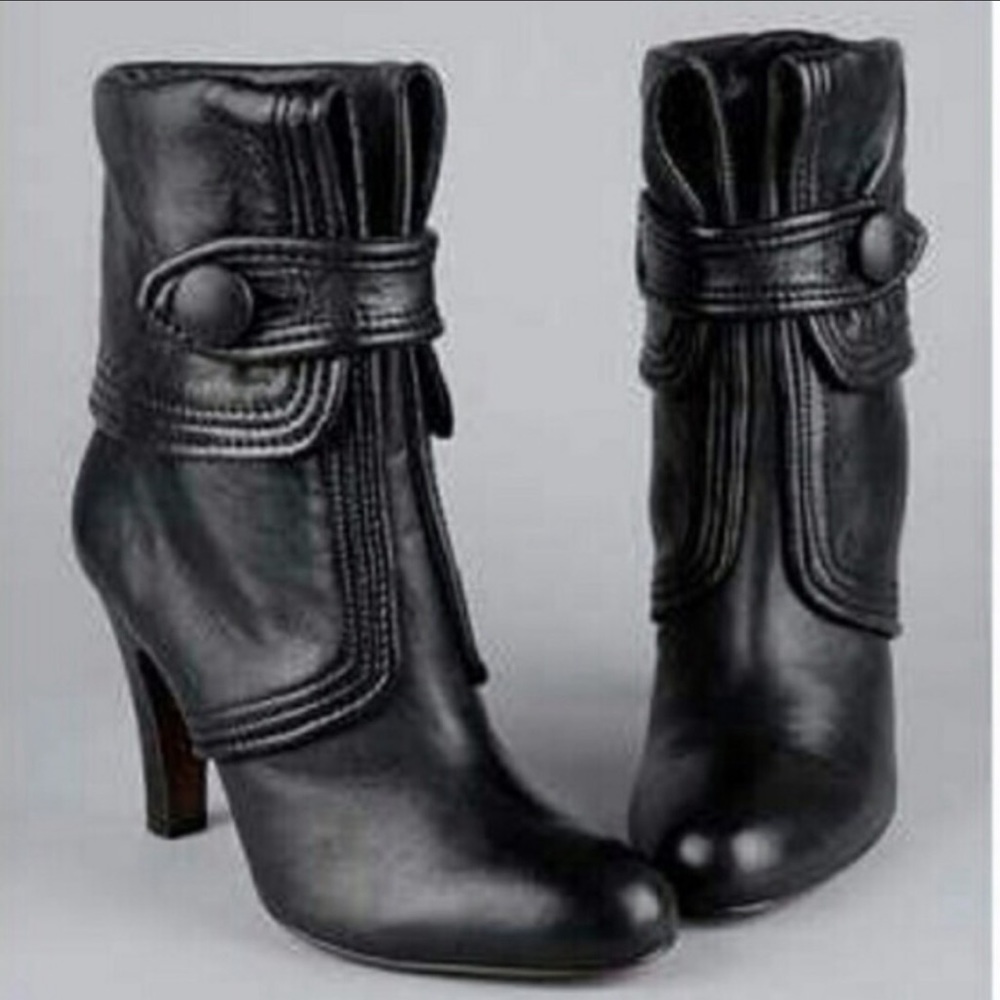FRYE Ava Button Fold Over Napa Leather Boot